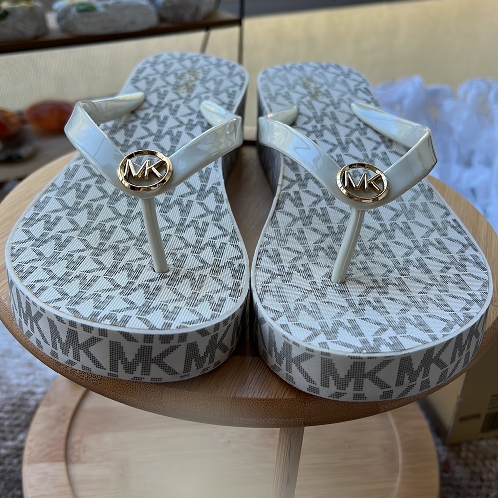 Michael Kors Bedford Sandals.. NEW